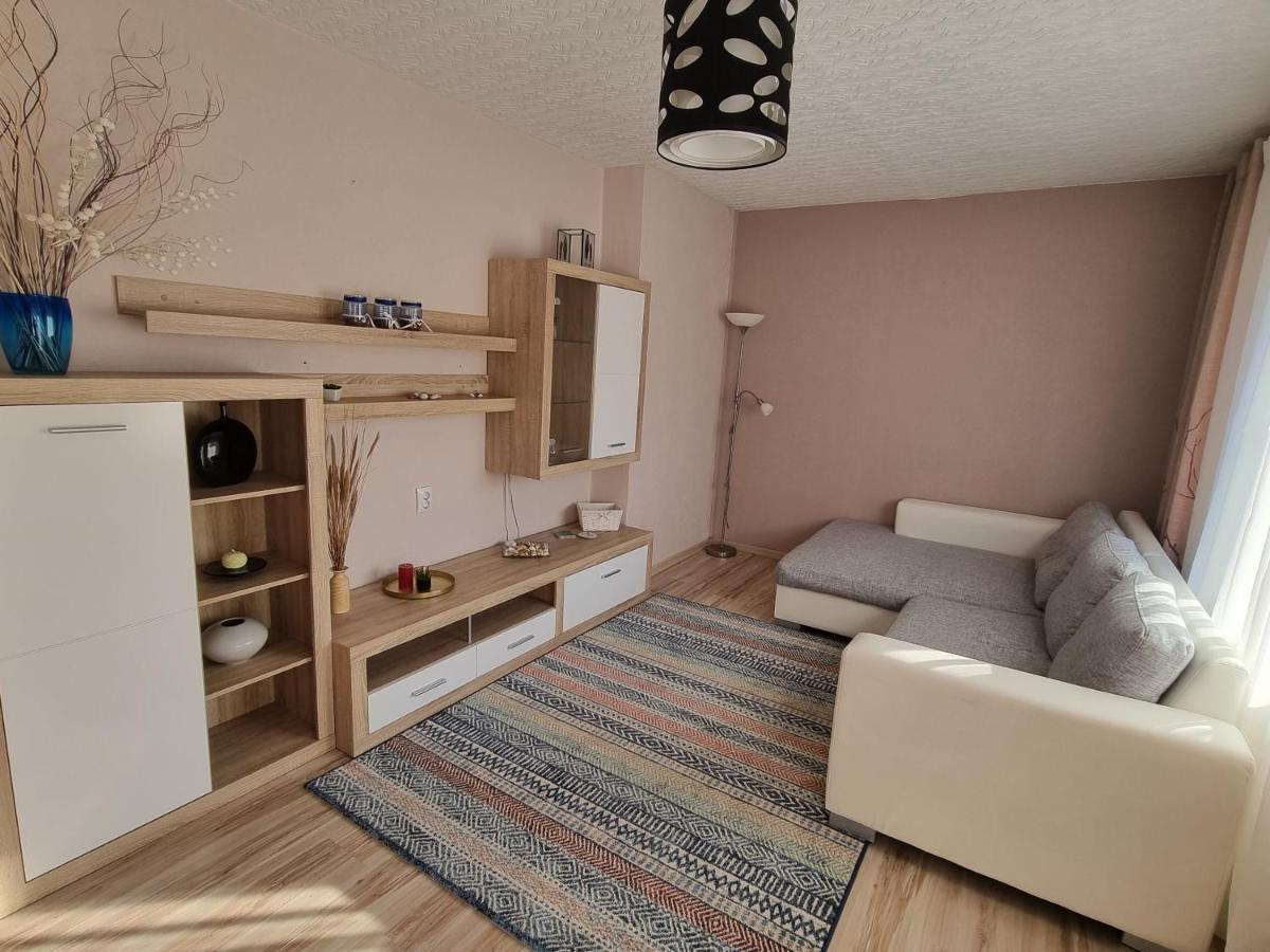 Apartment Kursi Колка Екстер'єр фото